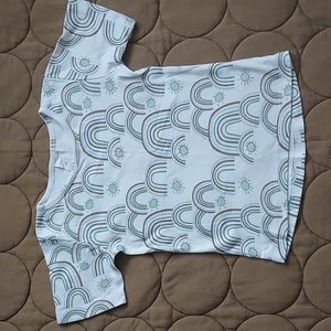 Kate Quinn rainbow t-shirt